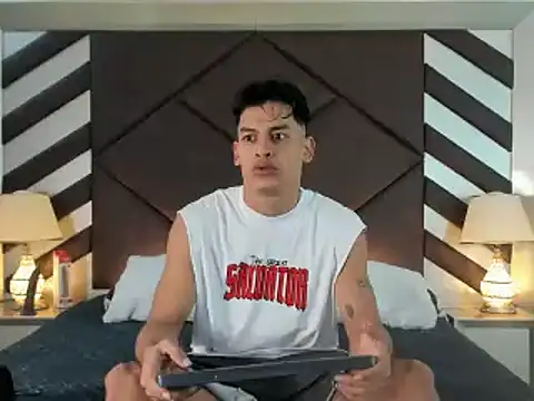 EmilianoPaez online show from March 18, 1:01 pm