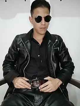 Snapshot of Mr-Eros-Master chatting on February 22, 4:15 pm Mr-Eros-Master online show from February 22, 4:15 pm