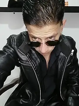 Snapshot of Mr-Eros-Master chatting on February 19, 1:39 pm Mr-Eros-Master online show from February 19, 1:39 pm
