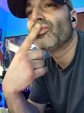 Novabear6996 online show from April 13, 7:03 pm