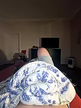 Snapshot of DerechteJunge chatting on September 22, 12:22 am DerechteJunge online show from September 22, 12:22 am