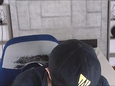 JhonTorres018 online show from March 5, 8:27 pm