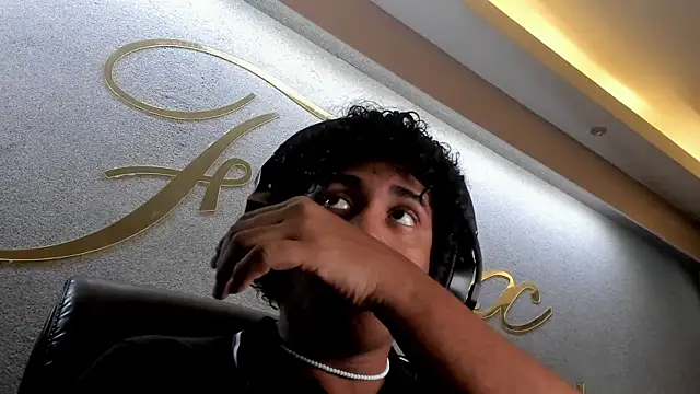 josepineda 21  online show from March 1, 10:13 am