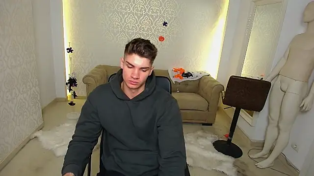 MaxKaiden online show from October 28, 5:54 am