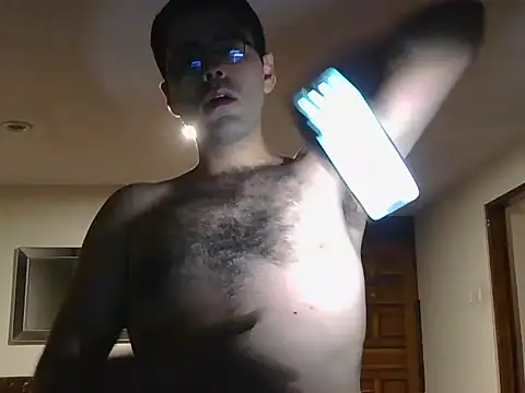 Snapshot of feetwhore666 chatting on June 21, 7:47 am feetwhore666 online show from June 21, 7:47 am