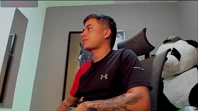 mattiwsmorris  online show from September 25, 3:27 am