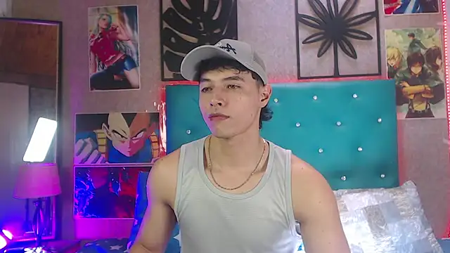 LiamAndrewzz online show from September 29, 4:47 pm