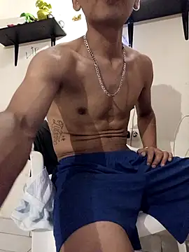 LeonRoots online show from February 17, 4:00 am