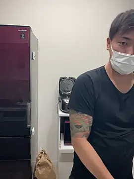 pierrot 0202 online show from December 3, 9:15 am