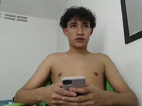 Boy coll online show from February 21, 6:25 am