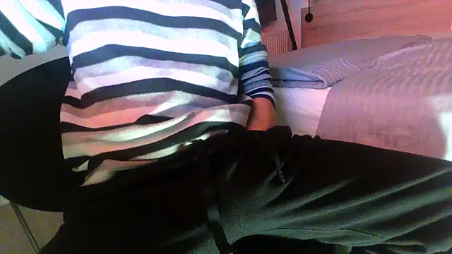 LattenLarsi online show from October 13, 10:05 pm