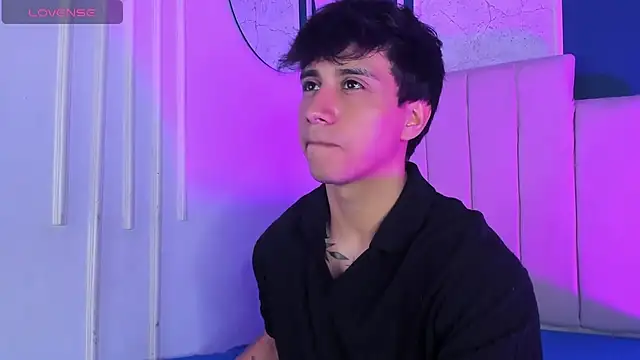 Allex Cano online show from November 12, 3:34 am