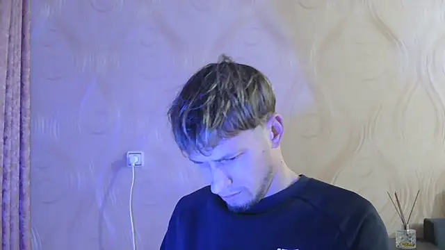 frama666 online show from November 22, 7:35 pm