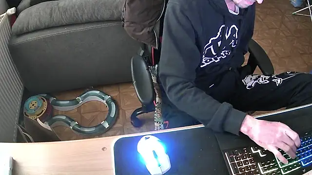 DerGeileLoveboy online show from November 9, 11:47 am