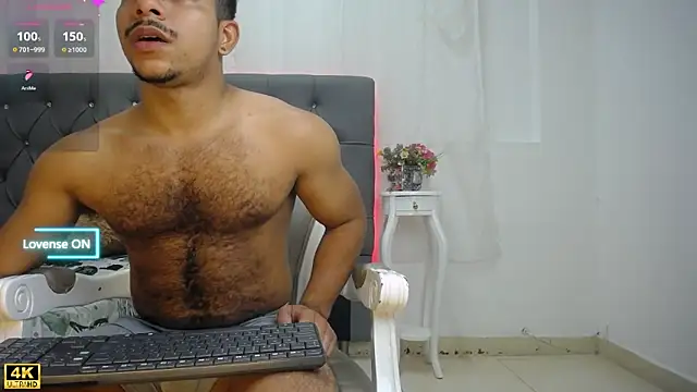 Javier Hot27 online show from September 29, 6:15 pm