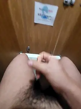 gurumi211103 online show from February 26, 4:47 am