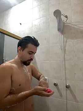 Snapshot of zJaulin chatting on February 21, 5:09 pm zJaulin online show from February 21, 5:09 pm