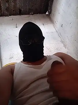 Danny 02 online show from November 15, 5:04 pm