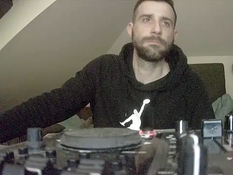 gryzoon online show from February 15, 4:51 am