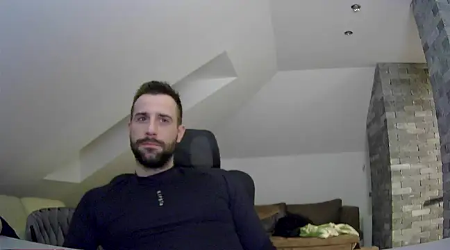 Snapshot of gryzoon chatting on March 13, 6:23 pm gryzoon online show from March 13, 6:23 pm