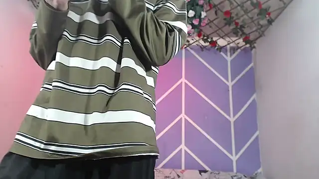 Maxxi hot23 online show from October 14, 7:21 pm