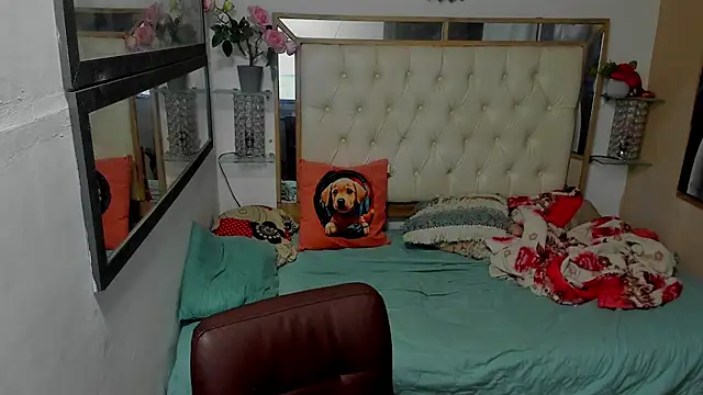 heiker  online show from December 1, 2:47 am