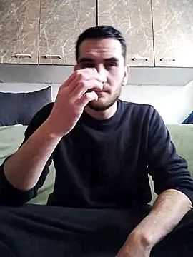 Snapshot of Anthopassif84 chatting on March 22, 10:17 am Anthopassif84 online show from March 22, 10:17 am