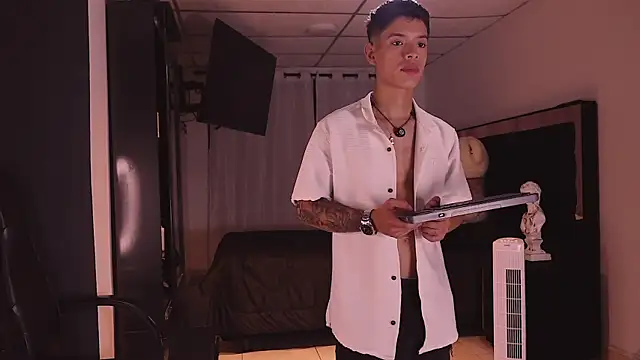 ErosKhaos online show from October 5, 3:21 am