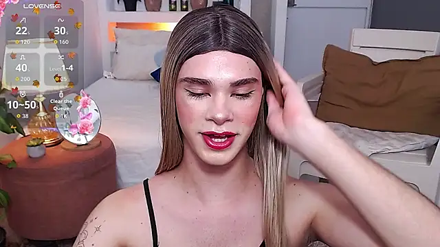 juanes puthee online show from November 26, 7:50 pm