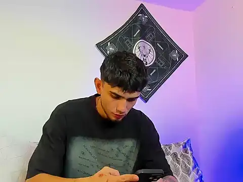 samevansx  online show from February 10, 1:38 pm