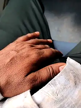 himvilohi08 online show from September 18, 4:58 am