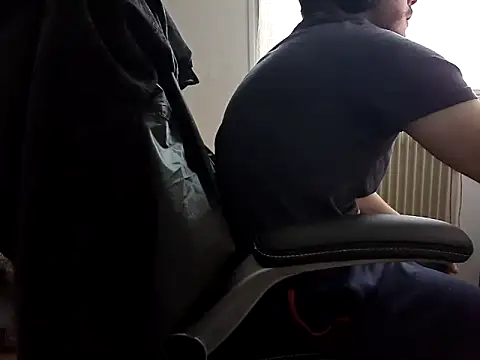 Tutur19 online show from March 15, 3:37 pm