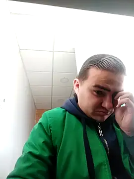 Snapshot of Andy-rtg chatting on October 31, 3:59 pm Andy-rtg online show from October 31, 3:59 pm