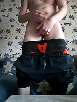 ThePython666 online show from October 7, 1:37 pm