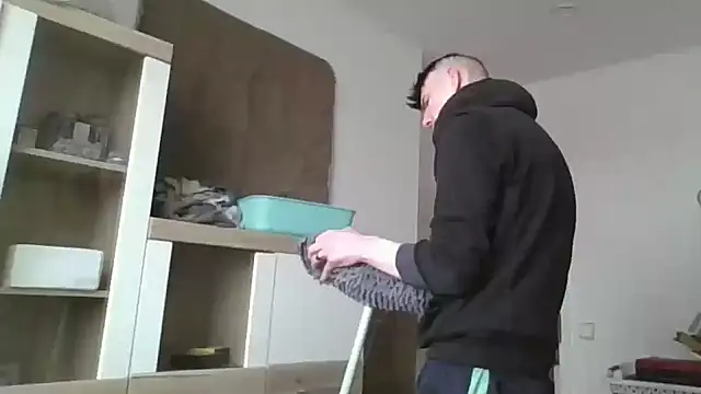 ThePython666 online show from November 24, 9:21 am