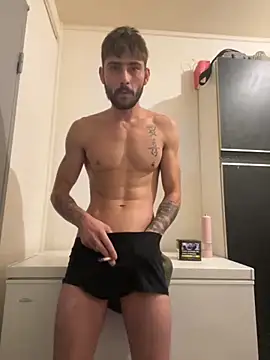 Hugo34bg online show from October 11, 3:21 am