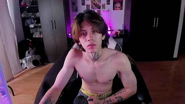 xIce Boy online show from April 8, 5:43 pm