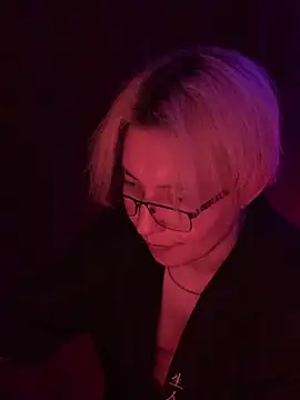 Timuuuuurr online show from March 17, 6:21 pm