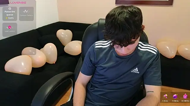 lukeboyce33 online show from February 6, 12:40 am