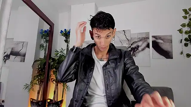 Giotrashy online show from November 16, 8:22 pm