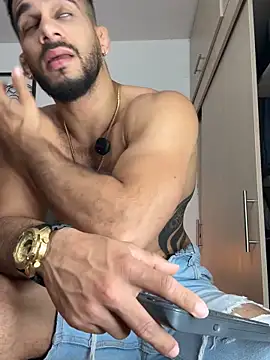 Maximiliano ford online show from November 13, 11:15 am