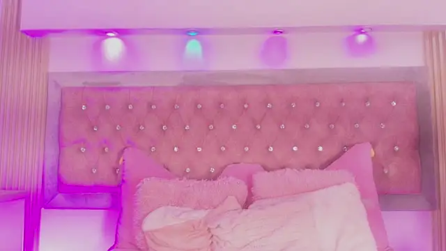 Andy Leex online show from March 4, 9:00 pm