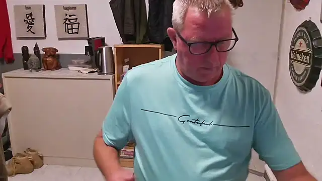 JamesBauer online show from April 18, 4:58 am