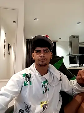 317894 online show from January 16, 1:19 am