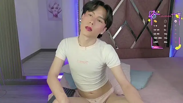 Ash Femboy online show from September 8, 9:14 pm