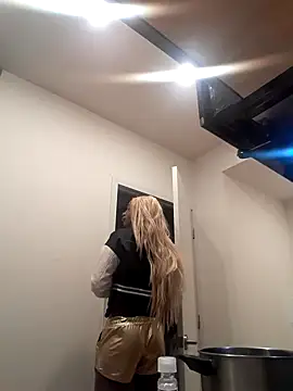 ItsBarbieBitcxxxx69 online show from February 10, 4:17 am