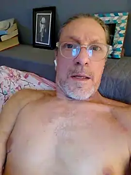 Deddyitalia3p online show from December 4, 9:22 pm