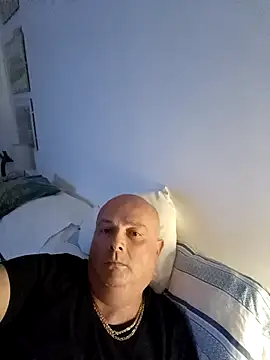 Alexis Bull online show from December 15, 12:29 am