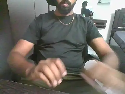 lovelyakash69 online show from November 3, 4:42 pm