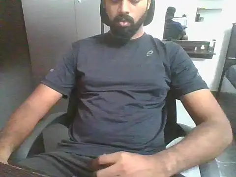 lovelyakash69 online show from September 10, 3:38 am